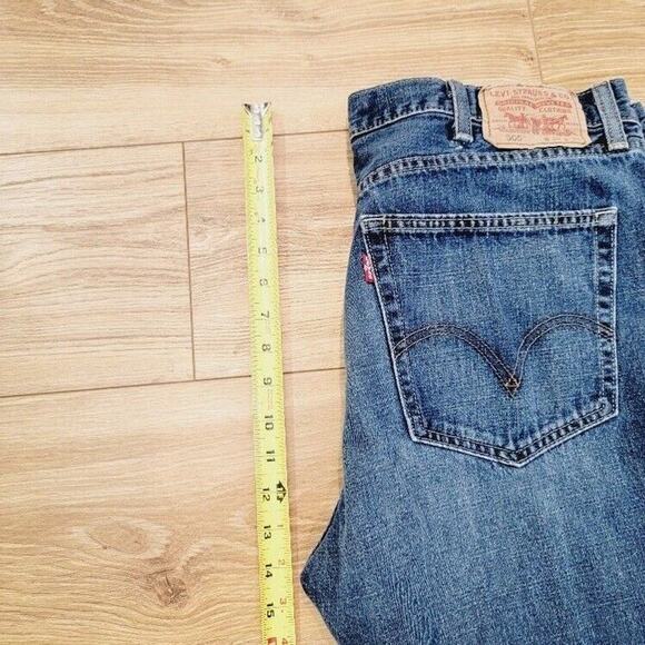 Levi's 505 Jeans Men's Sz 38/32 Distressed Straight Fit Medium Blue Wash Rustic - Picture 10 of 12